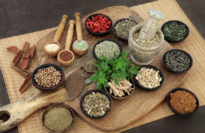 เปิด 5 ยาสมุนไพรไทยรสร้อน กินแล้วช่วยย่อย แก้ท้องอืด ท้องเฟ้อ