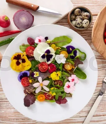 รวมดอกไม้กินได้ 8 ชนิด เปลี่ยนจานธรรมดาให้มีมูลค่า ด้วยวัตถุดิบจากสวน