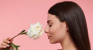 เคล็ดลับตัวหอมธรรมชาติ สมุนไพรคือเสน่ห์ใหม่ของผู้หญิง จากกานพลูถึงชาดอกไม้ สูตรลับหอมจากภายในแบบไม่ต้องพึ่งน้ำหอม