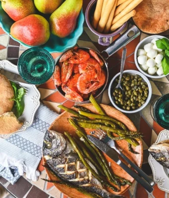 กินอย่างไรไม่ให้แก่ เปิดเคล็ดลับเพิ่มอายุขัย ปรับพฤติกรรมการกิน ช่วยชะลอวัยได้จริง