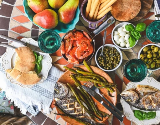 กินอย่างไรไม่ให้แก่ เปิดเคล็ดลับเพิ่มอายุขัย ปรับพฤติกรรมการกิน ช่วยชะลอวัยได้จริง