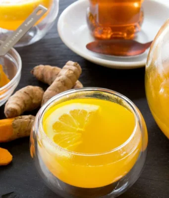 5 ประโยชน์ของชาขมิ้น และวิธีเพิ่มประสิทธิภาพสูงสุด