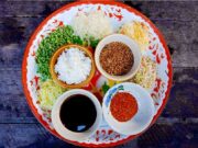 ข้าวยำปรับสมดุลร้อนและเย็นเพื่อสุขภาพ