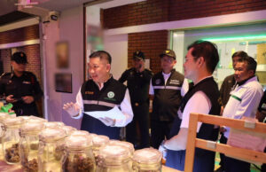 ลุยตรวจ “ร้านกัญชา” ถนนข้าวสาร สื่อสารการบังคับใช้กฎกระทรวงใหม่ปี 69