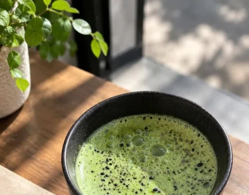 เขียวนี้ไม่ใช่มัทฉะนี่ “ผำฉะ” ไม่มีคาเฟอีน โปรตีนสูงมาก! Superfood Ingredient ที่ทำได้มากกว่าการเป็นเครื่องดื่ม